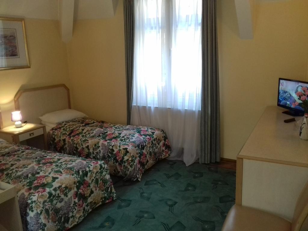 Pensiunea Micsunica Sinaia Bagian luar foto