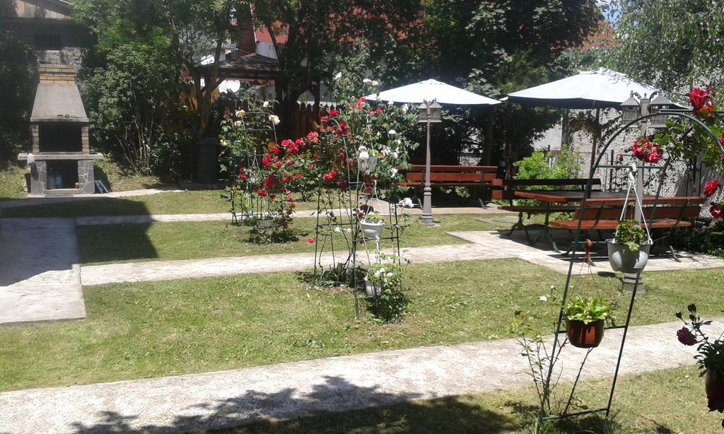 Pensiunea Micsunica Sinaia Bagian luar foto